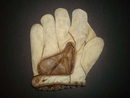 Stall & Dean 8033 White 1 Inch Web Back