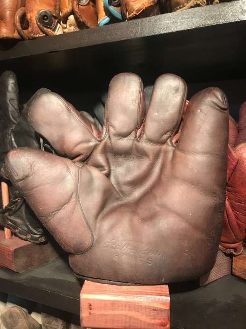 Stall & Dean 8057S Front