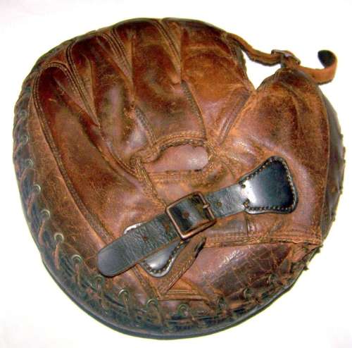 Stall & Dean Buckle Web Catchers Mitt Back
