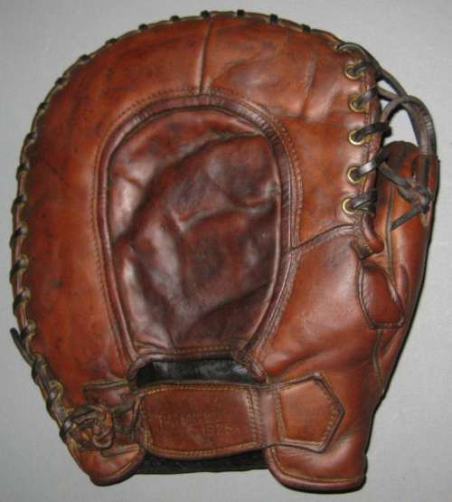 Stuffy McInnis Stall & Dean Basemitt Back