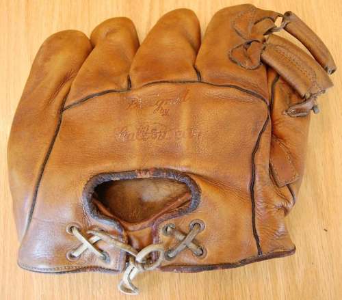 Woody English Stall & Dean Back