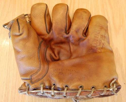 Woody English Stall & Dean Front