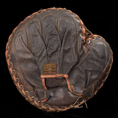 Ty Cobb Sporting Goods W.B. Jarvis Black Catchers Mitt Back
