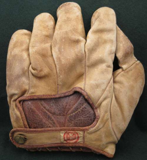 Walter Johnson Goldsmith Model G Back