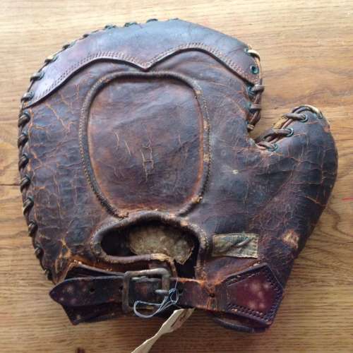 William Read & Sons Basemitt Back