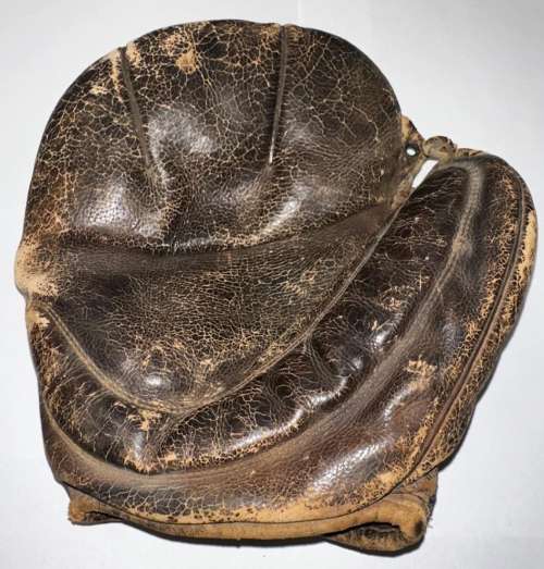 William Read & Sons Crescent Basemitt Front