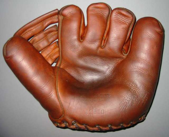 Ted Williams Wilson A2110 Front