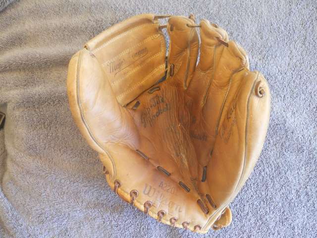 Al Kaline Wilson A2201 Front