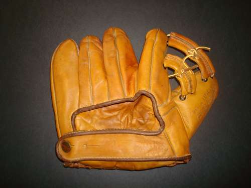 Bill Nicholson Wilson 647 Back