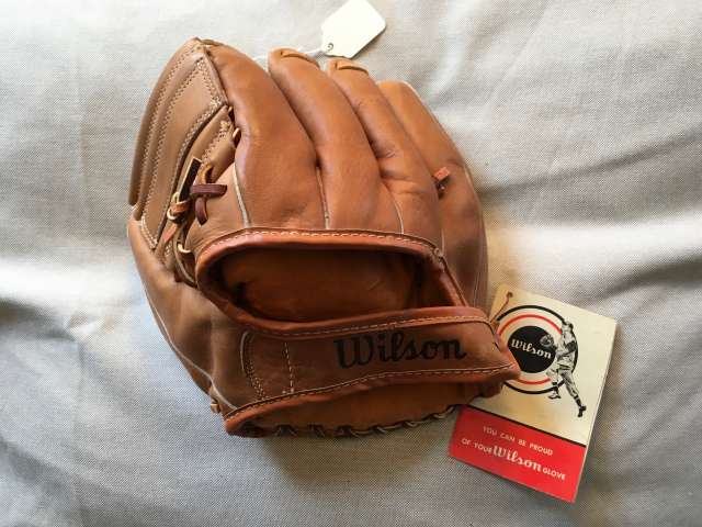 Billy Martin Wilson A2287 Back