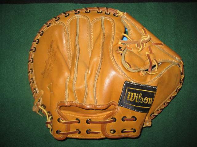 Bob Red Wilson Wilson A2560 Back