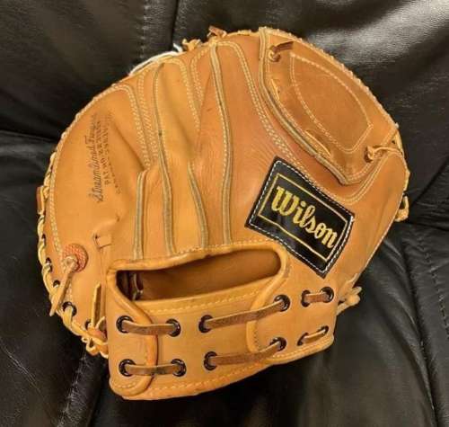 Gus Triandos Wilson A2404 Personal Model Catchers Mitt Back