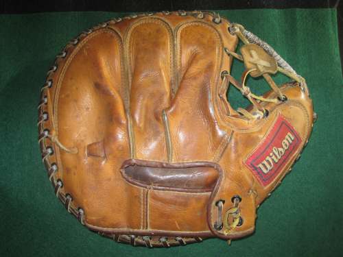 Harry Chiti Wilson A2542 Back