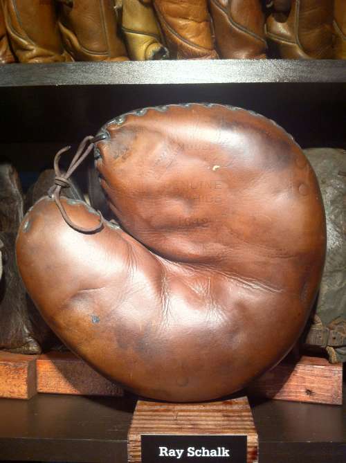 Ray Schalk Wilson 1642 Catchers Mitt Front