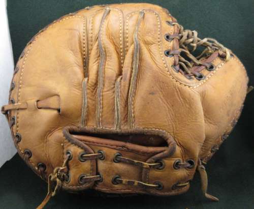 Ray Schalk Wilson A2440 Catchers Mitt Back