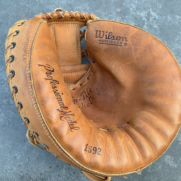 Wilson 1592 Catchers Mitt Front