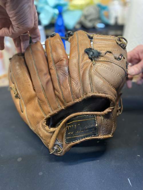 Dennis Menke Wilson A2034 Back