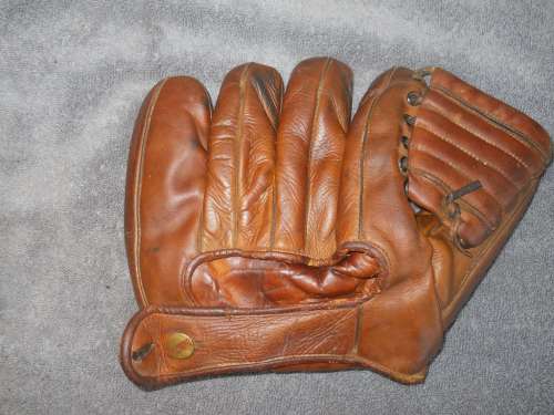 Dick Wakefield Wilson A2140 Back