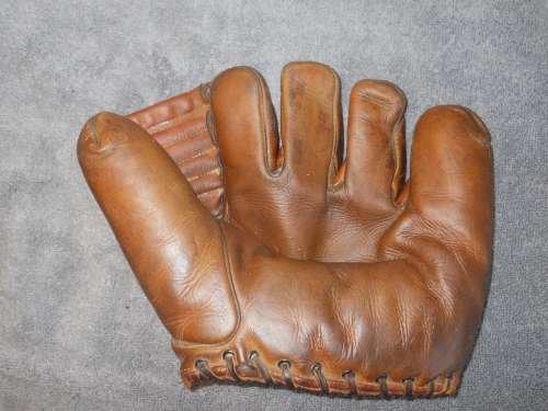 Dick Wakefield Wilson A2140 Front