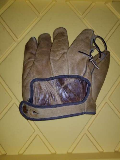 Earl Averill Wilson 125 Back