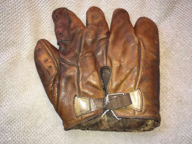 Joe Medwick Wilson 610 Back