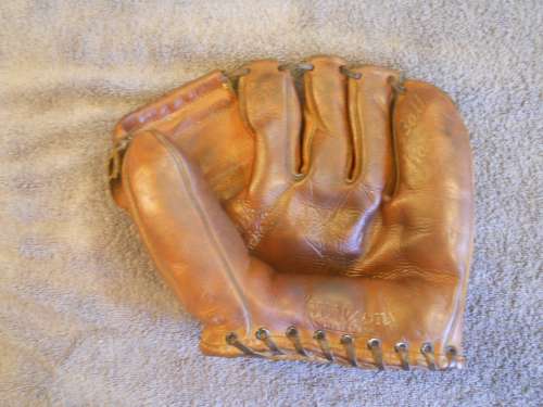 Lou Boudreau Wilson A2081 Front