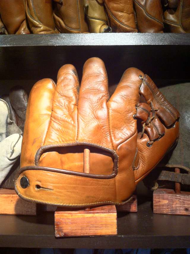 Luke Appling Wilson 654 Back