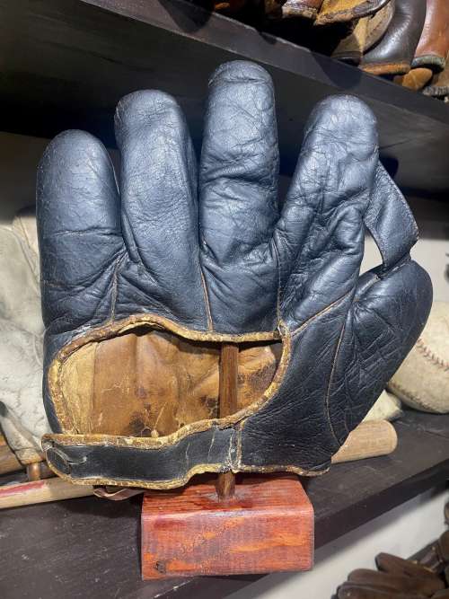 Thomas E. Wilson 601 1 Inch Web Back