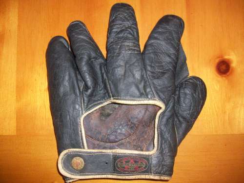 Thomas E. Wilson Black Full Web Back