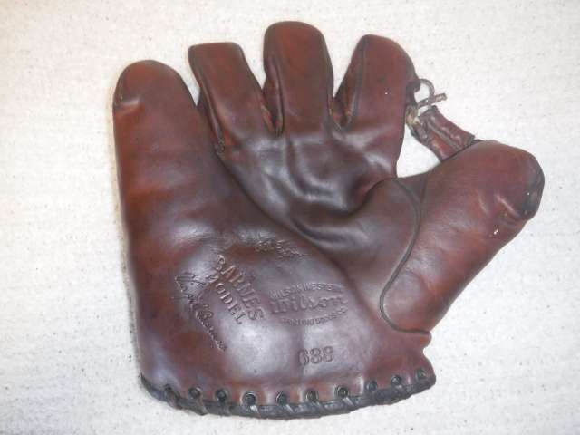 Virgil Barnes Wilson-Western 638 Front