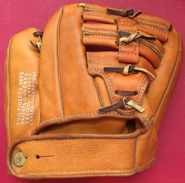 Wilson 1622 Back