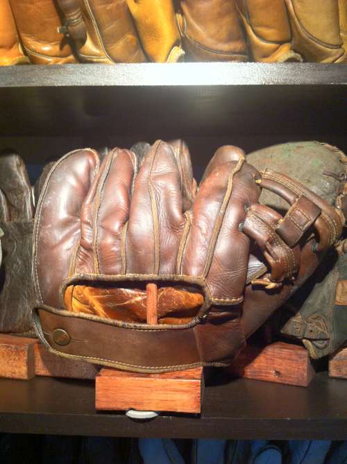 Wilson 601 Outward Seams Back