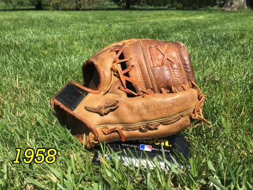 1958 Wilson A2000 Back