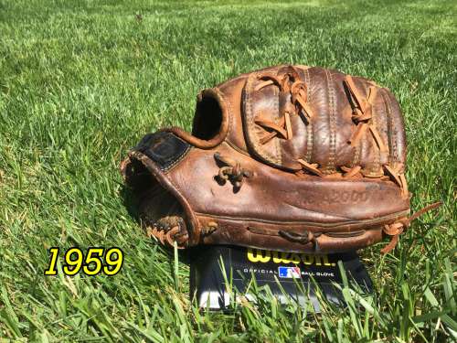 1959 Wilson A2000 Back