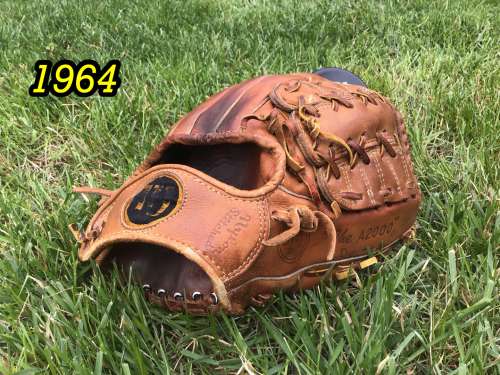 1964 Wilson A2000 Back