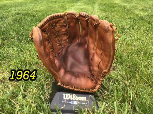 1964 Wilson A2000 Front