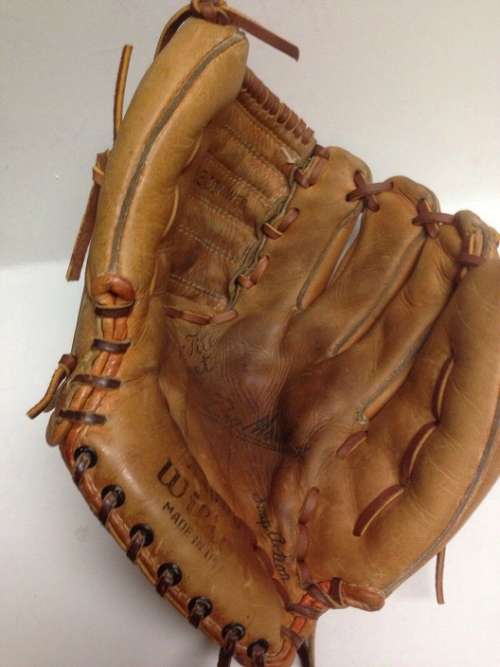 1961 Wilson A2000 1 Front