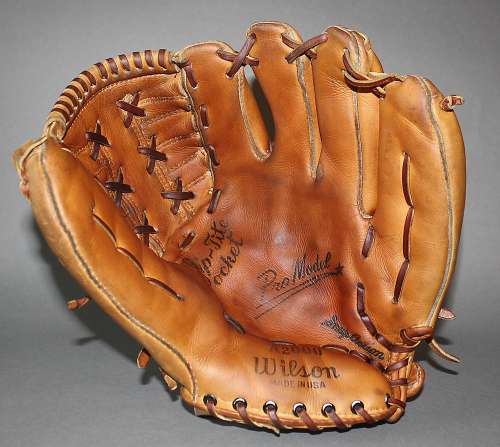Wilson A2000 1963 Front