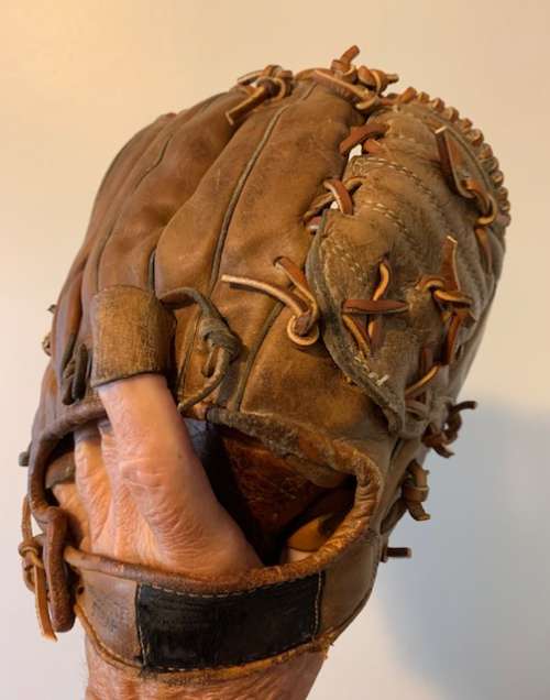 Wilson A2000 2 Back