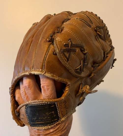 Wilson A2000 4 Back