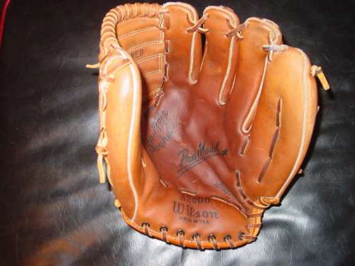 Wilson A2000 Front