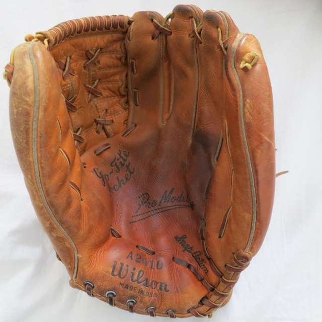 Wilson A2010 Front