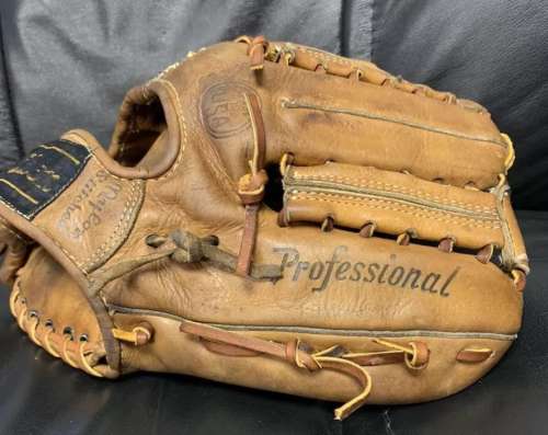 Wilson A2011 Back
