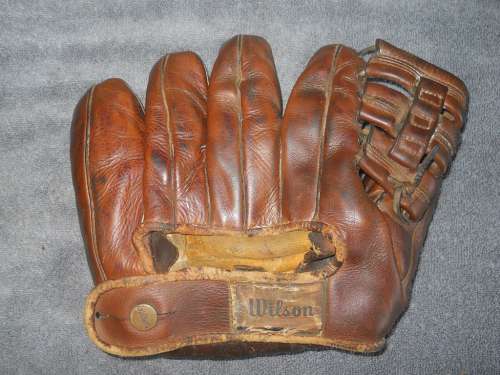 Wilson A2050 Back