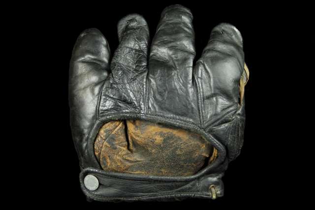 Victor, Wright & Ditson Black Back