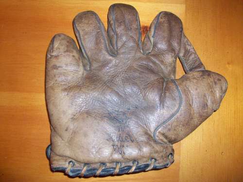 Victor, Wright & Ditson FMX 1 Inch Web Front