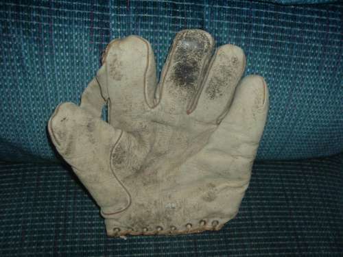 Victor, Wright & Ditson 1 Inch Web White Front