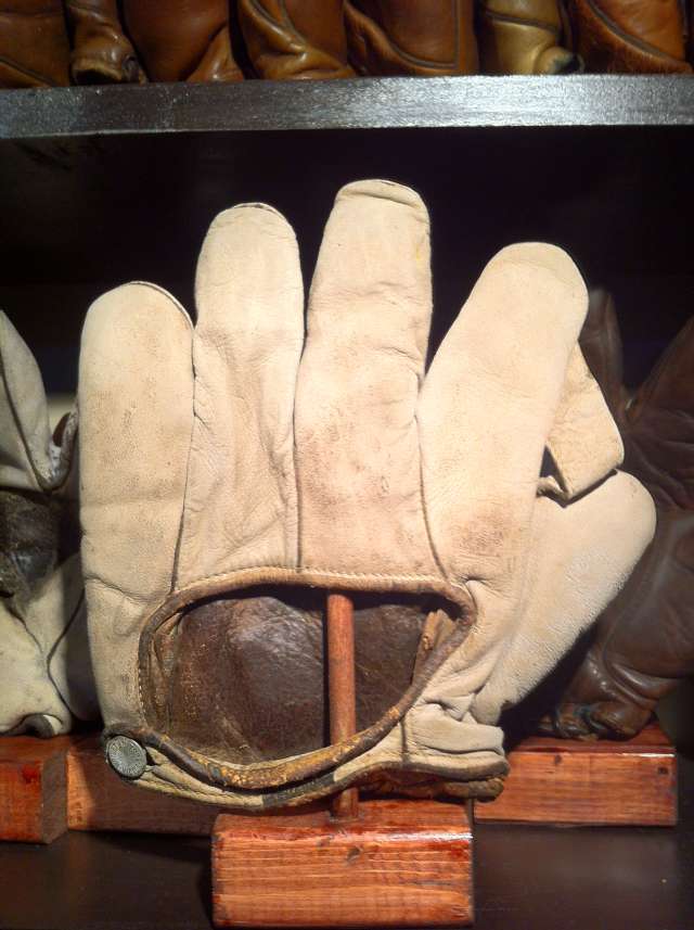 Victor, Wright & Ditson F12P Varsity 1 Inch Web Back